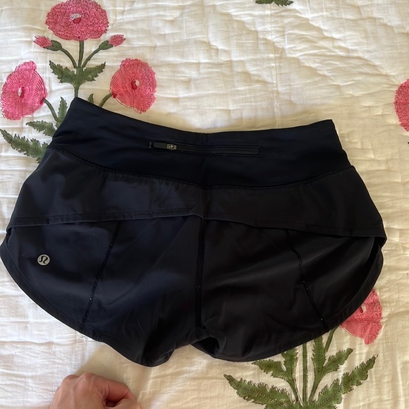 lululemon athletica Pants - Lulu Lemon Black Mini Shorts🦇  Size 0